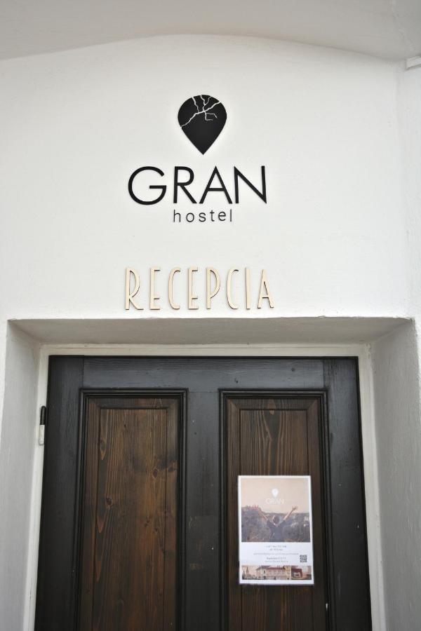 Gran Hostel Banska Bystrica Bagian luar foto