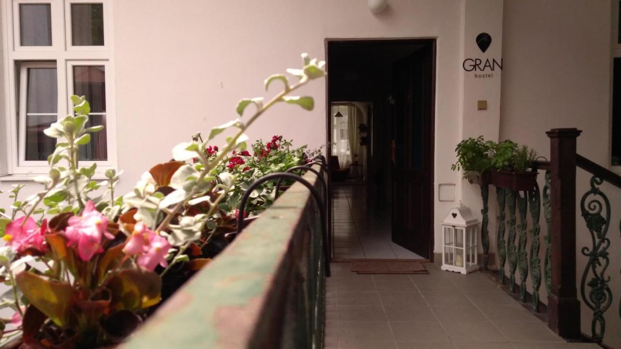 Gran Hostel Banska Bystrica Bagian luar foto