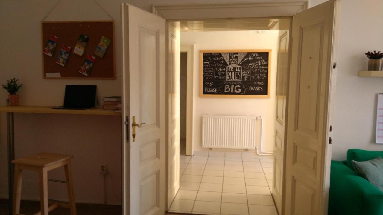 Gran Hostel Banska Bystrica Bagian luar foto