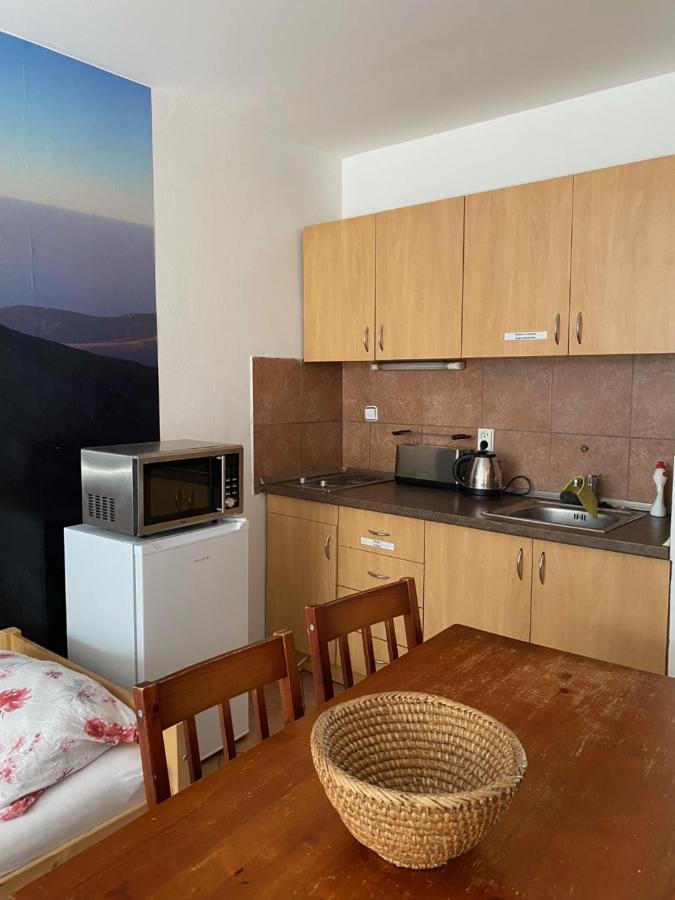 Gran Hostel Banska Bystrica Bagian luar foto